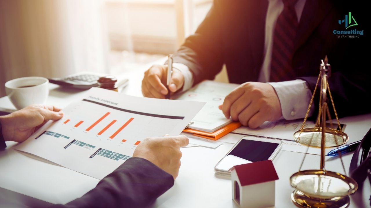 Vì sao nhiều hộ kinh doanh vẫn chờ hướng dẫn cụ thể từ cơ quan thuế?